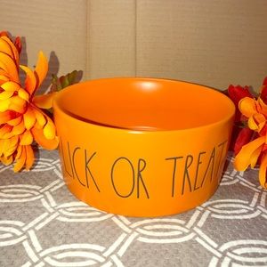 RAE DUNN LICK or TREAT HALLOWEEN DOG BOWL